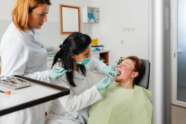 Best Urgent Care for Lost Fillings or Crowns in Marengo, IA