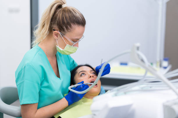 Best Weekend Emergency Dentist in Marengo, IA